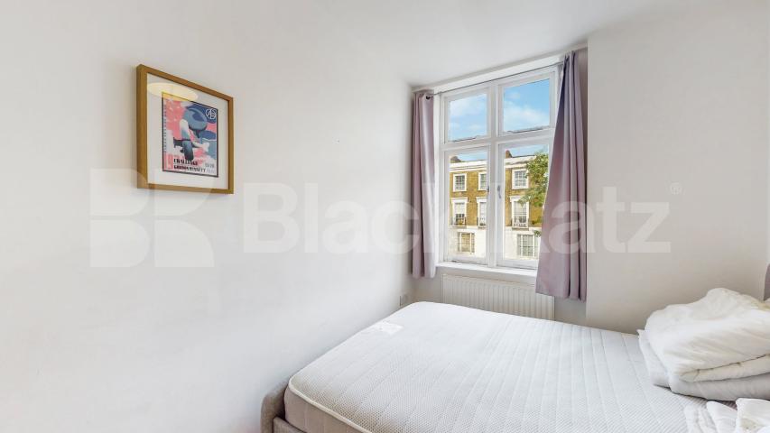 Refurbished Refurbished Two Bedroom Flat in Elegant Period Conversion Rochester Road, Camden
